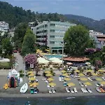 Ξενοδοχείο Flamingo 3*