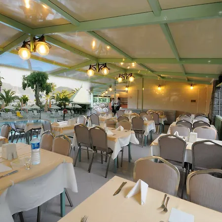 Flamingo Szálloda 3*