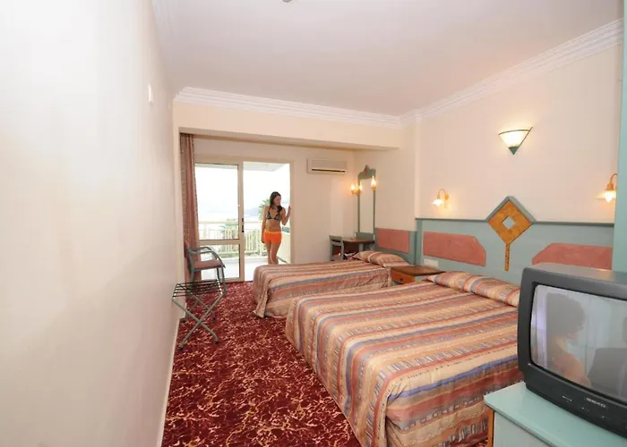 Flamingo 3* Мармарис