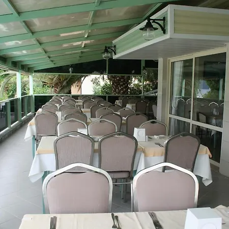 酒店 Flamingo 马尔马里斯