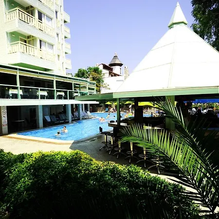 Flamingo 3*