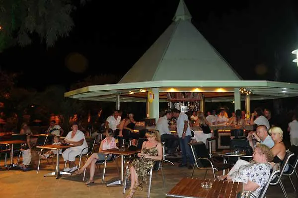 Flamingo מלון מרמריס