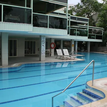 ホテル Flamingo マルマリス